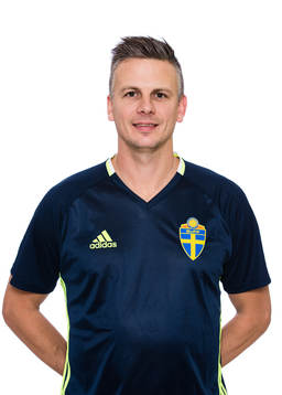 Christian Fagerhov, tränare, i P16/01-landslaget poserar för ett porträtt den 1 december 2017 i Stockholm. 
