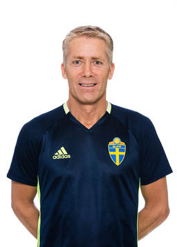 Kjell Johansson, målvaktstränare, i P16/01-landslaget poserar för ett porträtt den 1 december 2017 i Stockholm. 