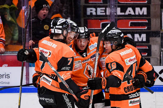 Karlskronas Mattias Guter jublar