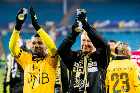 Ifeanyi Mathew of Lillestrøm and Arne Erlandsen, head coach of Lillestrøm, celebrates