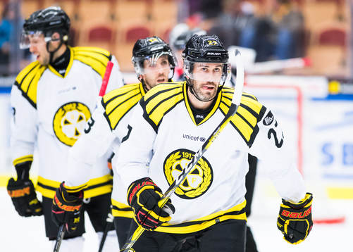 Brynäs Drew Miller jublar