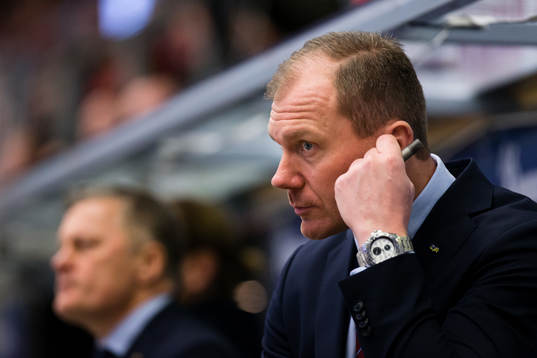 s tränare Johan Lindbom