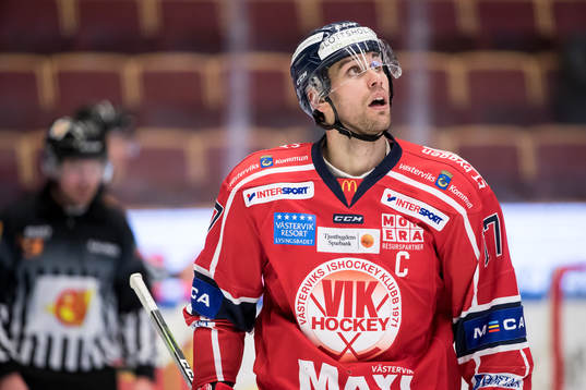 Västerviks Dan Pettersson  i ishockeymatchen i