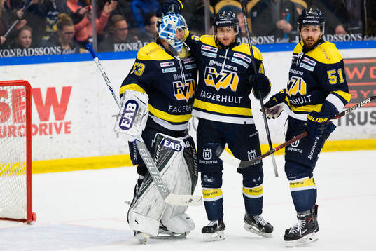 s målvakt Fredrik Pettersson-Wentzel, Dylan Reese och Marc