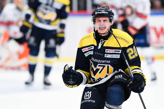 s Lawrence Pilut jublar