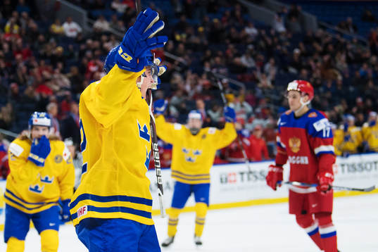 Sveriges Glenn Gustafsson jublar