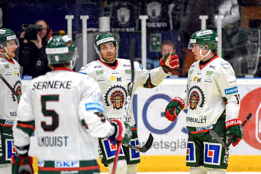 Frölundas Victor Olofsson jublar med lagkamrater