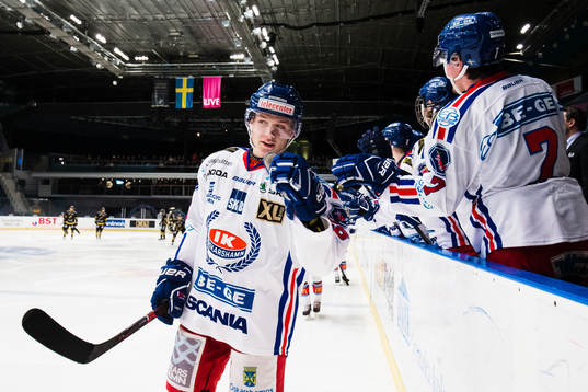 Oskarshamns Tom Hedberg jublar