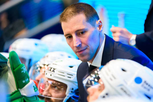 Rögles tränare Cam Abbott