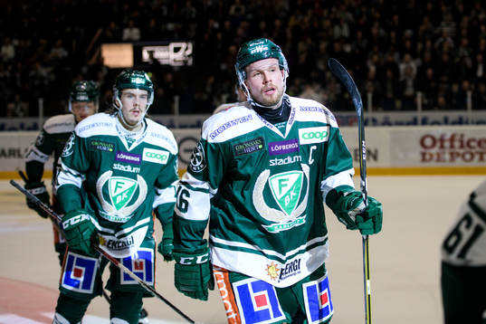 Färjestads Joakim Nygård och Alexander Johansson jublar