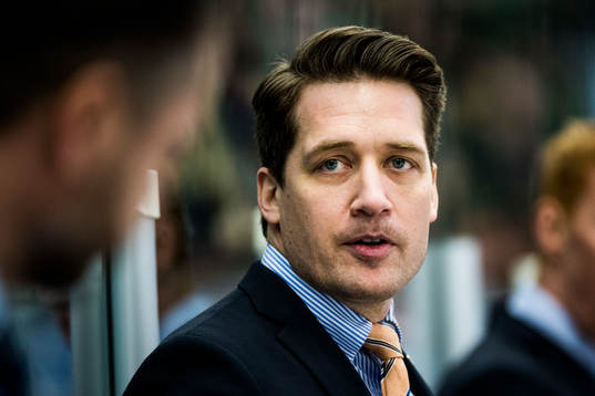 Växjös tränare Sam Hallam