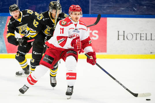 Trojas Juuso Rajala och Panterns Oscar Nord