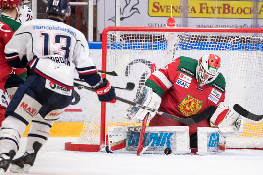 Moras målvakt Mattias Pettersson  i ishockeymatchen i SHL