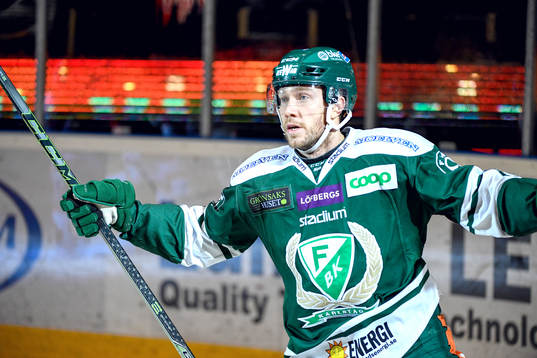 Färjestads Linus Persson jublar