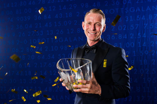 Peder Fredricson, Ridsport, jublar med Jerringpriset