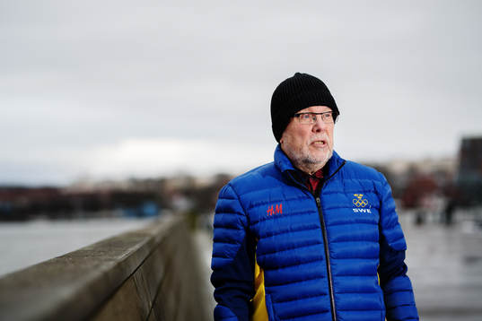 Förbundskaptenen för Sveriges damlandslag i ishockey Leif