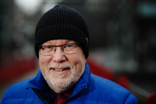 Förbundskaptenen för Sveriges damlandslag i ishockey Leif