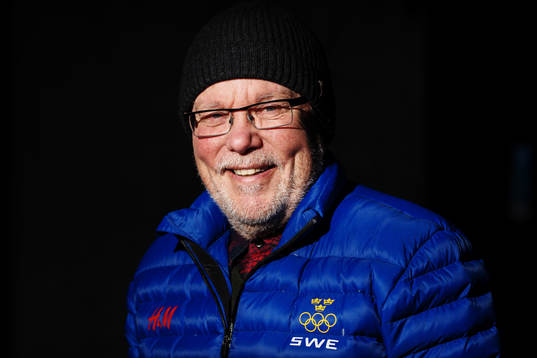 Förbundskaptenen för Sveriges damlandslag i ishockey Leif