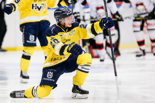 s Lawrence Pilut jublar