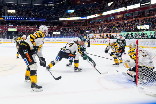 Skellefteås Morgan Ellis och Färjestads Joakim Nygård i