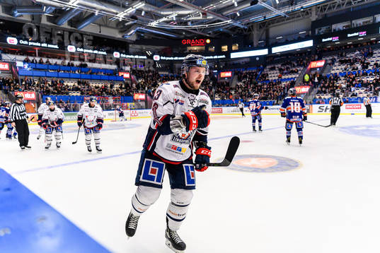 Linköpings Andrew Gordon jublar