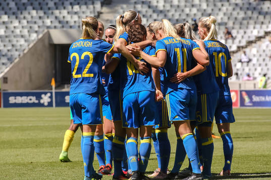 Sveriges spelare jublar 