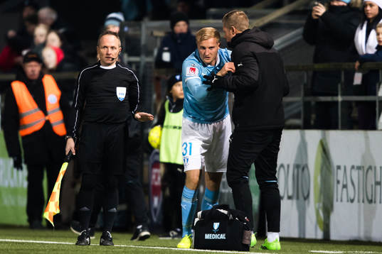 Malmö FFs Franz Brorsson har ont efter skada