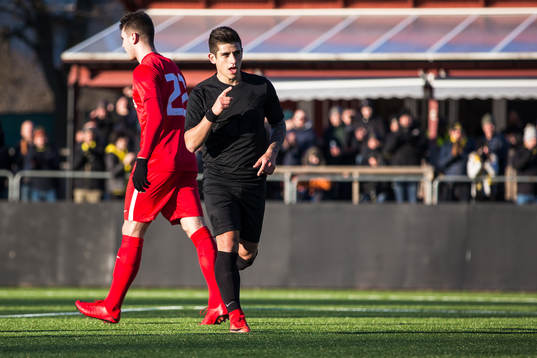 s Nicolas Marcelo Stefanelli jublar efter 1-0 under träningsmatchen i fotboll mellan AIK och Inter Åbo den 27 Januari 2018 i Stockholm. 
