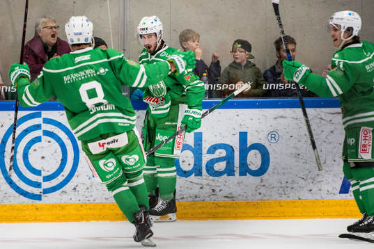 Rögles Stephen Perfetto jublar