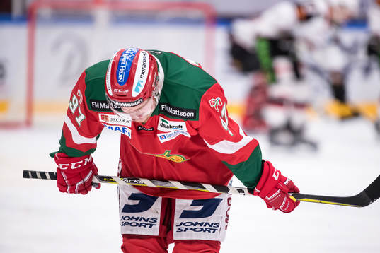 Moras David Kase  i ishockeymatchen i SHL mellan Mora och