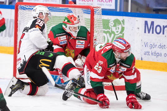 Malmö Redhawks Axel Wemmenblorn och Moras målvakt