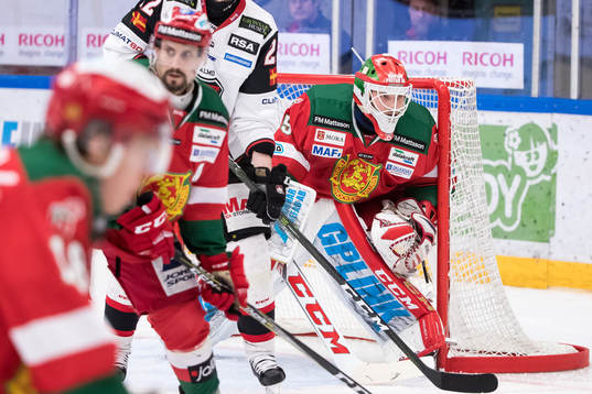 Moras målvakt Christian Engstrand  i ishockeymatchen i SHL
