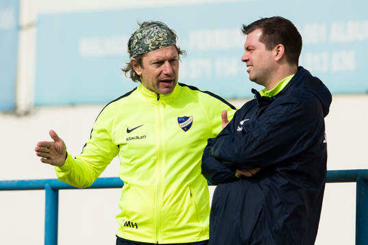 Norrköpings players manager Mikael Hansson och tränare