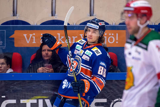 Växjös Adam Brodecki jublar