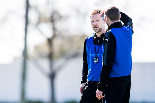 Malmö FFs tränare Magnus Pehrsson och assisterande