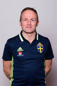 Magnus Sjöblom poserar för ett porträtt