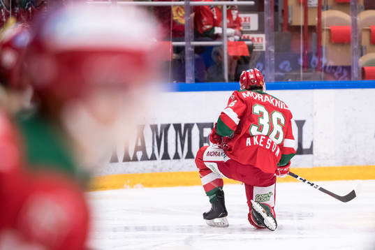 Moras Jason Akeson   i ishockeymatchen i SHL mellan Mora