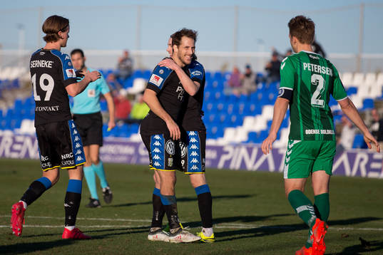 IFK Göteborgs Elias Mar Omarsson  jublar ihop med Tobias