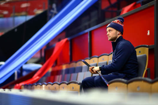 Linköpings Chad Billins före ishockeymatchen i SHL mellan