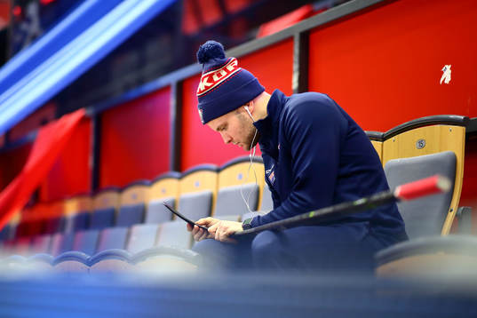 Linköpings Chad Billins före ishockeymatchen i SHL mellan