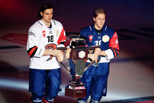 The trophy is beeing carried