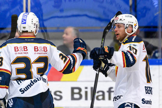 Djurgårdens Niclas Bergfors jublar