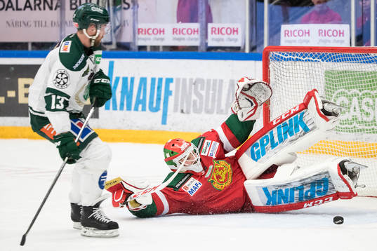 Moras målvakt Christian Engstrand räddar straff från