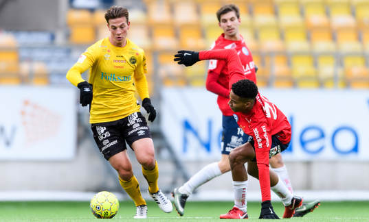 Elfsborgs Simon Olsson och Örgrytes Jens Cajuste