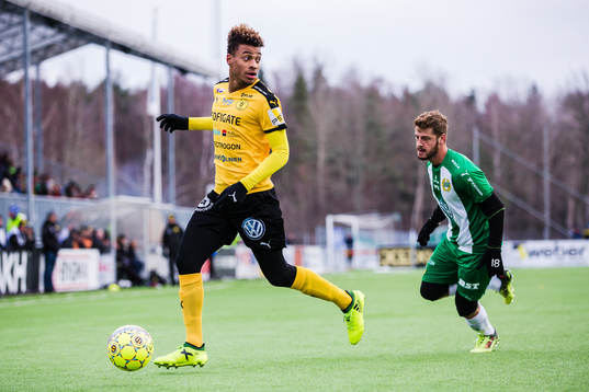Frejs Joseph Ceesay och Hammarbys Rebin Asaad