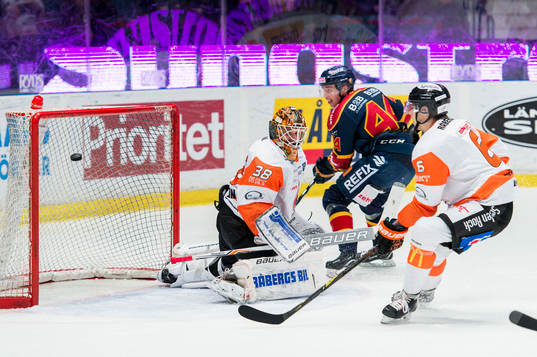 Djurgårdens Lukas Vejdemo gör 6-0 bakom Karlskronas