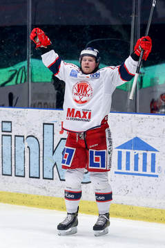 Västerviks Victor Öhman jublar