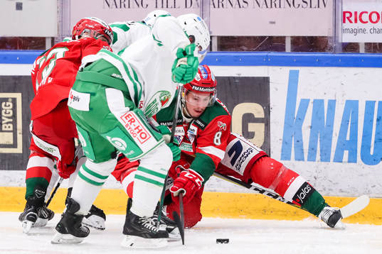 Rögles Stephen Perfetto  och Moras Robin Johansson