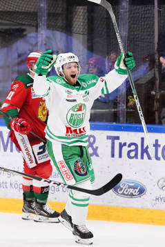 Rögles Simon Ryfors jublar