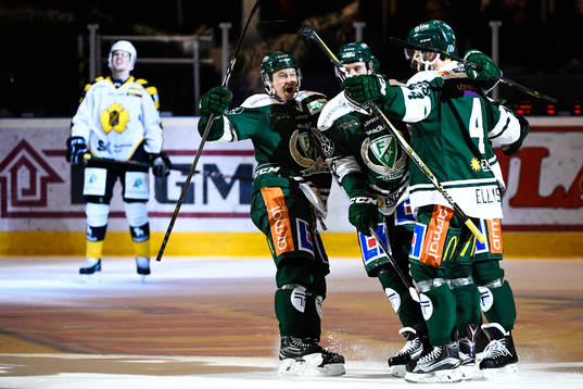 Färjestads Morgan Ellis jublar